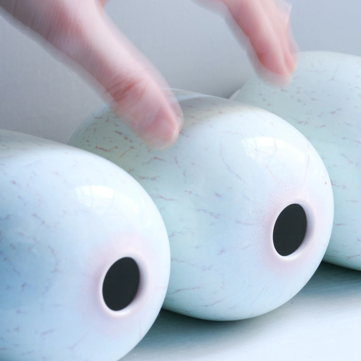 Hana Vase - Small(Hana Vase Small) 5 Hana Vase - Small(Hana Vase Small) - Image 5