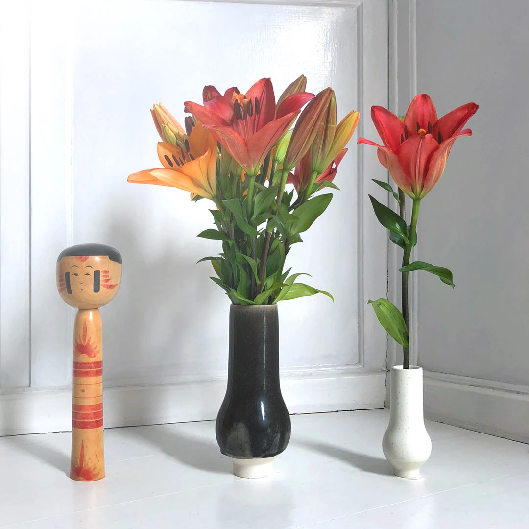 Hana Vase - Small(Hana Vase Small Kiku Red Raspberry Sherbert) 15 Hana Vase - Small(Hana Vase Small Kiku Red Raspberry Sherbert) - Image 15