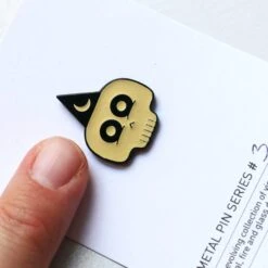 Metal Pin: Series #3(Metal Pin Series 4) -Arhoj pin wizard 2 67f35644 6270 4c1b b8fa 751b3d4594f2